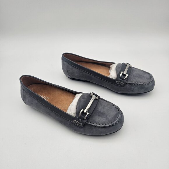 Vionic Kenya Gray Suede Loafer Shoes Silver Hardware Womens Sz 6.5 NEW - Picture 3 of 8